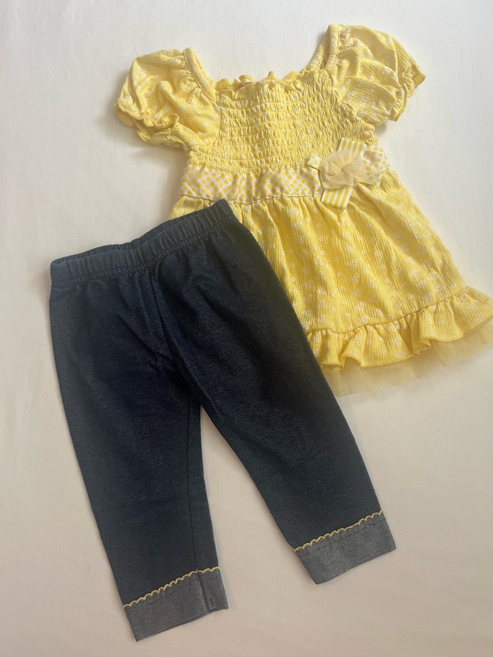 Little Lass Yellow Smocked Top and Jeggings Size 24 Months